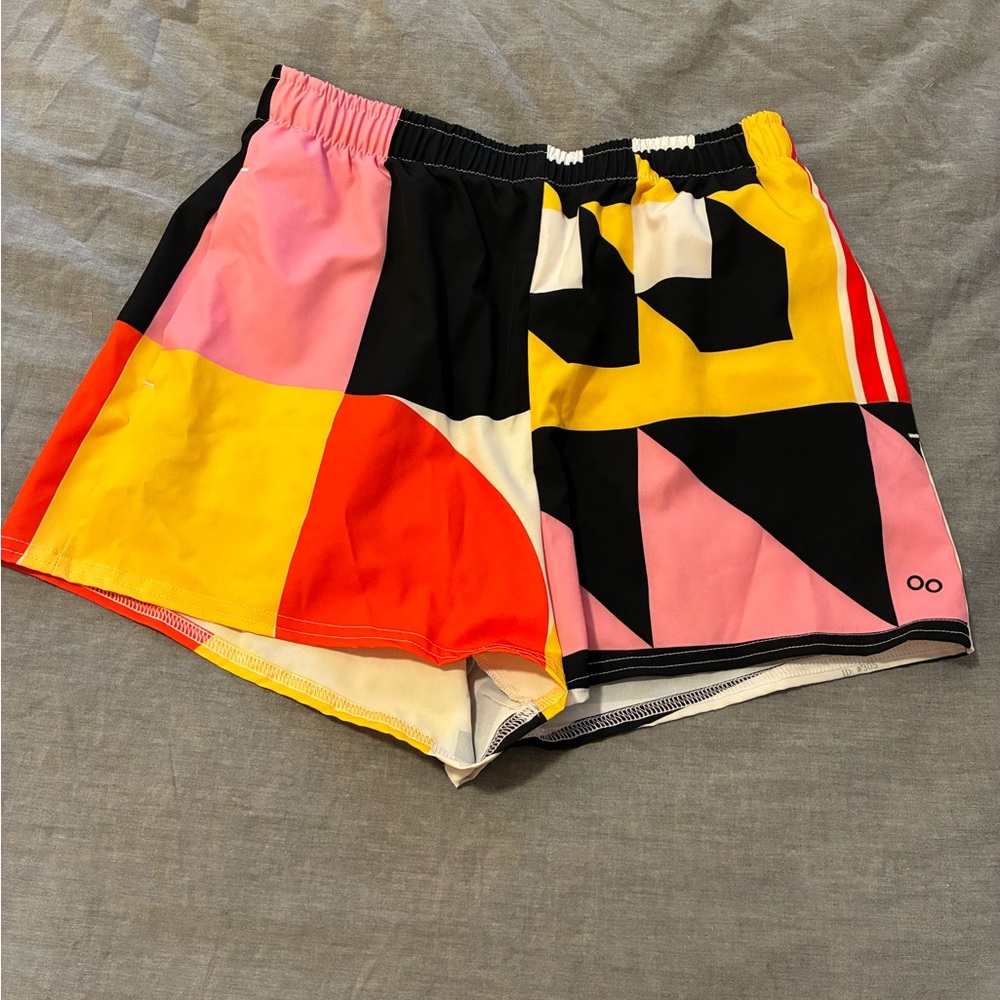 Recycled Loony Legs Breathy Workout Shorts "Design Delight" Orange/Yellow/Pink